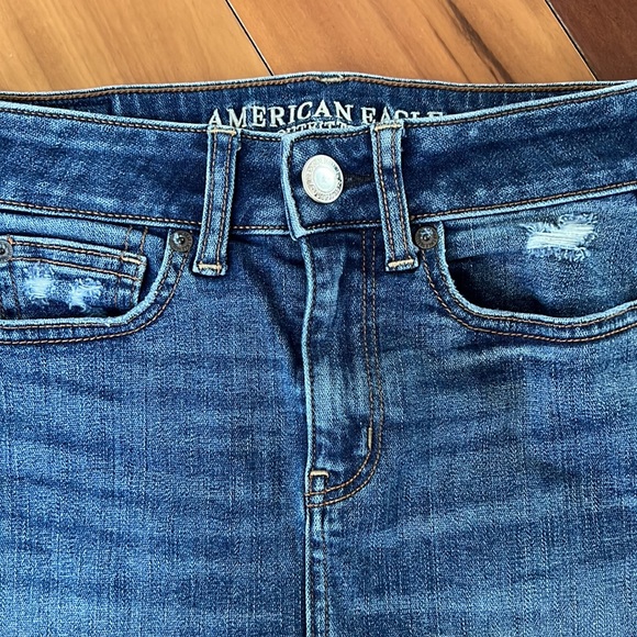 American Eagle super stretch distressed mini jean skirt - Picture 2 of 7